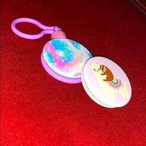 New pop-sockets with keychain attachment